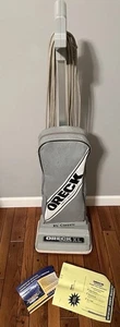Oreck XL Classic Upright Vacuum RU2200HHS New Bag Extra Belt Remanufactured NICE - Picture 1 of 7