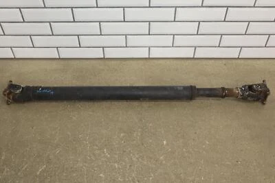 99-02 Toyota Land Cruiser LX470 4.7L V8 2UZFE Rear Driveshaft - 1 Piece Foto 1 de 4