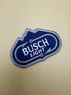 "Ganchos de pesca de cerveza Busch Light hierro en parche 2"" x 3""" Foto 1 de 2