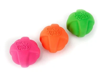 Juguete Hartz Dura Play bola pequeña para perro con aroma a tocino y chirrido, paquete de 3 Foto 1 de 4