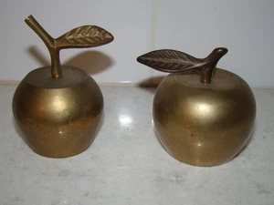 Lot 2 Vintage Messing Apfel Glocken größere Glocke ist Maxam - Bild 1 von 6