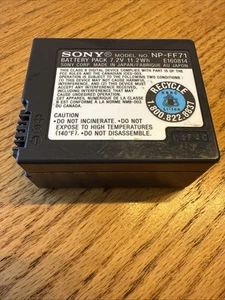 Original Original Sony Handycam NP-FF71 7,2V 1560mAh Akkupack - Bild 1 von 2