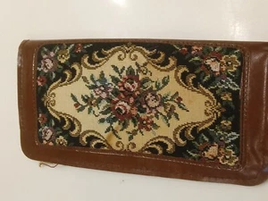 1950's Ladies Floral Motif Leather Traveling Sewing Kit With Tools - Picture 1 of 3