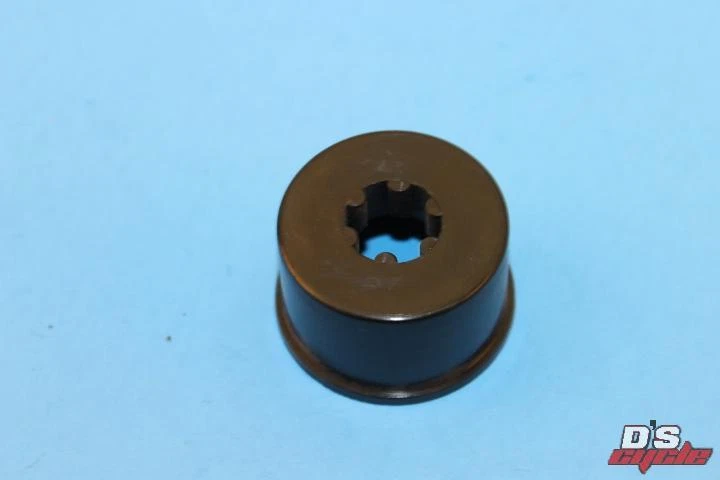 NOS Yamaha OEM Frame Tank Fitting Bracket 1978-1979 XS750 2G2-21347-00 - Image 1 of 1