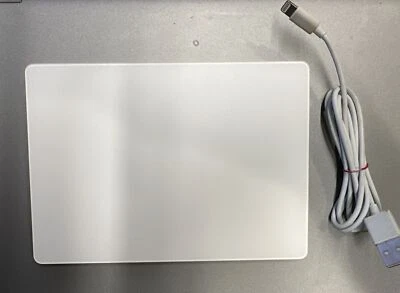 Excellent Condition Apple Magic Wireless Trackpad 2  A1535 - MJ2R2LLA White - Image 1 of 3