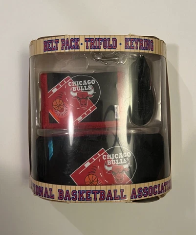 Chicago Bulls Belt Pack Trifold Wallet and Keyring Cover