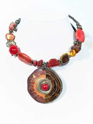 Collar de cuentas tribales con diseño colgante audaz 19" vidrio cerámica rojo terroso Foto 1 de 4