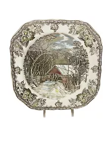 Johnson Brothers Friendly Village quadratische Platte - die überdachte Brücke 7 3/4 Zoll - Bild 1 von 4