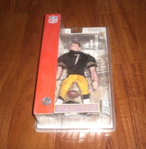 2004 STEELERS BEN ROETHLISBERGER GLADIATORS OF THE GRIDIRON - ROOKIE YEAR - Picture 1 of 1