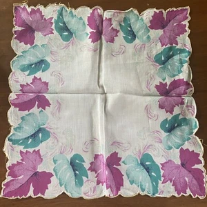 Vintage Handkerchief Pink Blue Scalloped Leaves Hankie - Picture 1 of 2