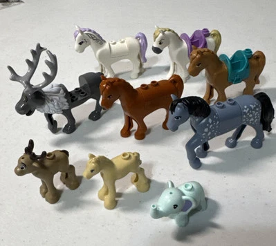 Lego LOTE de 9 Animales Caballos Caballo Bebé Elefante Reno Cervatillo Alce Siete Congelado Foto 1 de 4