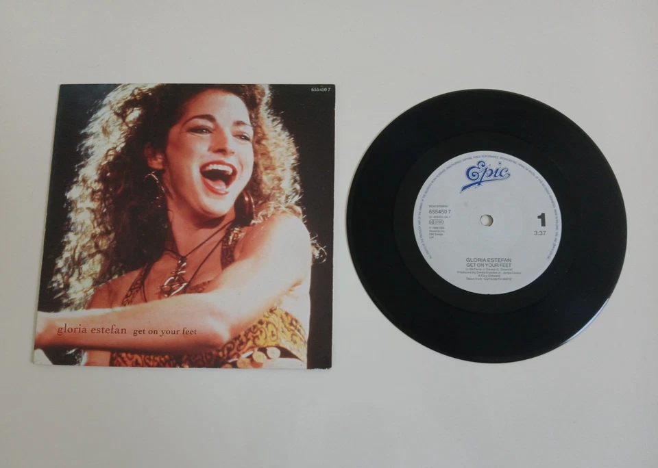 GLORIA ESTEFAN GET ON YOUR FEET VINYL 7" SINGLE EPIC 1989 DISC EXCELLENT - Image 1 of 1