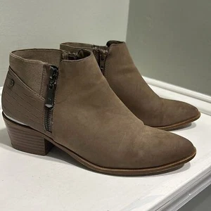 Simply Vera Luxe Comfort Tan Faux Suede Boots-size 8.5 - Picture 1 of 10