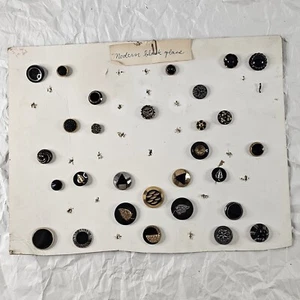 Lotto bottoni vintage vetro nero pre anni 50 venditore campione leggi bene  - Foto 1 di 19