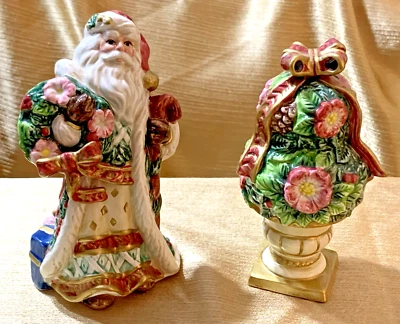 VTG 90s Fitz Floyd Christmas Salt Pepper Shaker HAND-PAINTED Retro Santa Wreath - Image 1 of 4
