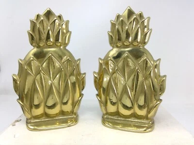 Pair of Virginia Metalcrafters Brass Pineapple Bookends - Newport N8-2 - Image 1 of 4