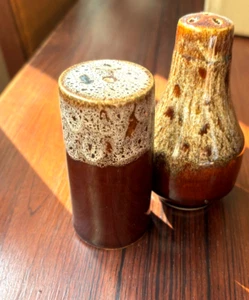 Ollas/agitadores de sal y pimienta vintage de cerámica años 70 - cerámica esmaltada marrón - Imagen 1 de 6