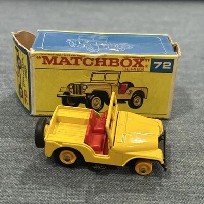 Matchbox Regular Wheels #72 Standard Jeep Original "F" Series Box missing 1 tire - Image 1 of 4