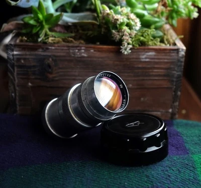 Jupiter-11 Lens Soviet USSR f4/135mm Silver mount M39 - Image 1 of 4