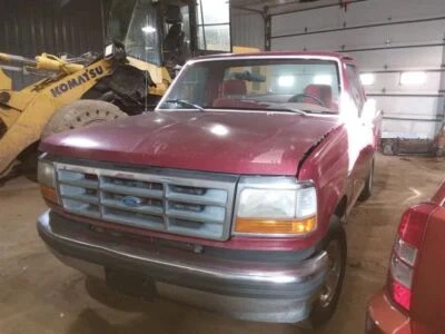 Bisagra del capó derecho del pasajero de 8501 PBV para camioneta Ford F250 80-97 2035257 Foto 1 de 4