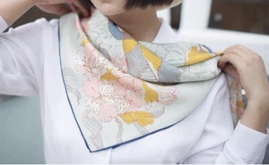 Schal Seide Tuch 90*90 - Bild 1 von 3