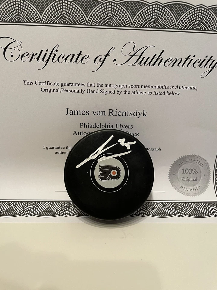 Disco de hóquei autografado James Van Riemsdyk Philadelphia Flyers com estojo certificado de autenticidade - Imagem 1 de 1