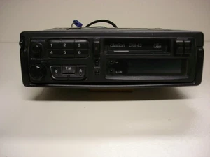 Altes auto radio mit cassettendeck - Bild 1 von 4