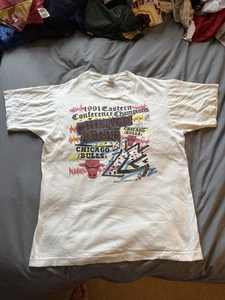 1991 Chicago Bulls Eastern Conference Champions Magic Johnson T shirt (Large) - Picture 1 of 4