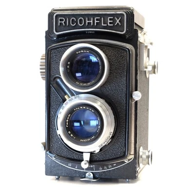 Ricoh Ricohflex Dia 6x6 Film TLR Camera RIKEN 8cm f/3.5 Lens Seikosha Shutter - Image 1 of 4