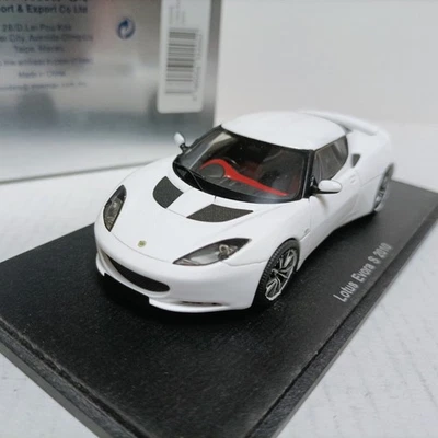 Spark 1:43 Lotus Evora S 2010 White Lotus Coupe Car Model - Image 1 of 4