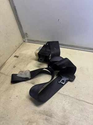 Celica seat belt front right 6th generation 1993-1999 - Imagem 1 de 4