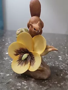 Vintage Royal Osborne Squirrel Sitting on Yellow Flower Pedal Figurine - Picture 1 of 6