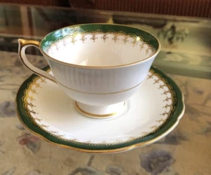 Aynsley China Green Gold 8213 Cup and Saucer - Smooth Border - Picture 1 of 5
