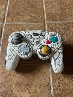 Wireless GameCube Controller ( DOES NOT INCLUDE DONGLE)  Control Only - Image 1 of 4
