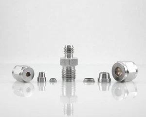 316 STAINLESS COMPRESSION TUBE FITT REDUC UNION 1/4" x 1/8 in OD GYROLOK 4RU2316 - Picture 1 of 2