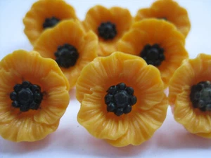 19mm Sweet Pretty Warm Yellow Daisy Flower Black Centre Sewing Buttons Set 8 - Picture 1 of 6