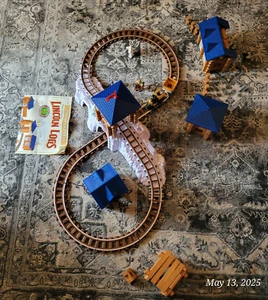 Das Original Lincoln Logs Yukon Express Echtholz Stapelblöcke Zugset lesen - Bild 1 von 8