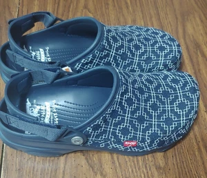Zueco Crocs Clásico Todo Terreno Para Hombres 11 Azul Slides Levis Sashiko Denim Lavado Oscuro - Imagen 1 de 8