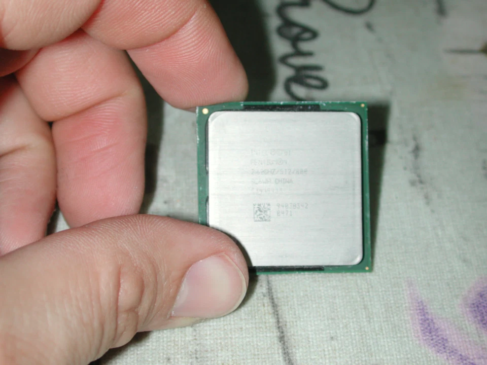 Intel SL6WH (Intel Pentium 4 2.6 GHz) - Imagen 1 de 1