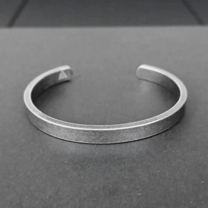 Brazalete para hombre de acero inoxidable vikingo nórdico moderno brazalete de plata oscura - Imagen 1 de 6
