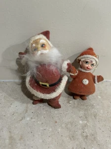 Vintage 50er Jahre beflockt fröhlich tanzender winkender Weihnachtsmann Kunststoff - - Bild 1 von 7