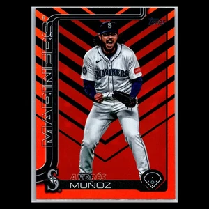 2025 Topps Update Series - #US12 Andres Munoz Value Box Holiday Foil - Bild 1 von 2