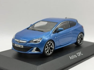 Opel Astra J OPC 1/43 Schuco - Photo 1/3