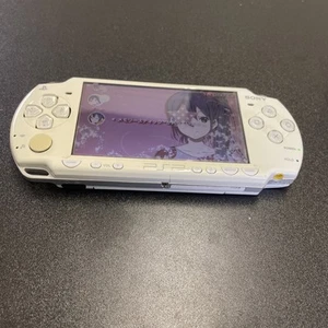Sony PSP 2000 White Handheld System - Picture 1 of 11