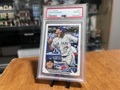 PSA 10 Topps 2023 SSP Kevin Gausman #153 Toronto Blue Jays Goose Image Variation - Image 1 of 2