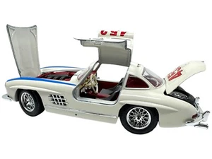 Bburago Mercedes SL300 1955 Mille Miglia 3015 in Ovp 1:18 - INKgrafiX TOYS A332 - Picture 1 of 13