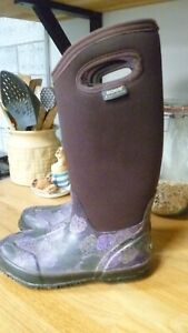 BOGS BOOTS WOMENS PULL-ON CLASSIC ROSEY TALL WATERPROOF BROWN BOOT SIZE 37 EU