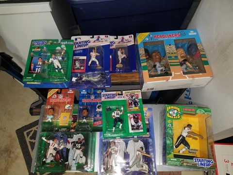 Starting Lineup Action Figure 22 Different New MOC Manning Seau Griffey U pick Cover
