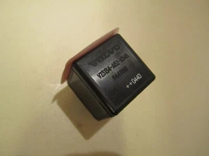 9441160 Volvo V70 2,4D 2006 relé - Imagen 1 de 3
