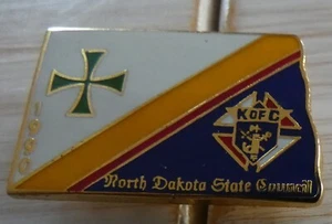 BEAU PIN'S ECUSSON BLASON KOFC KNIGHTS OF COLUMBUS NORTH DAKOTA STATE - Foto 1 di 3